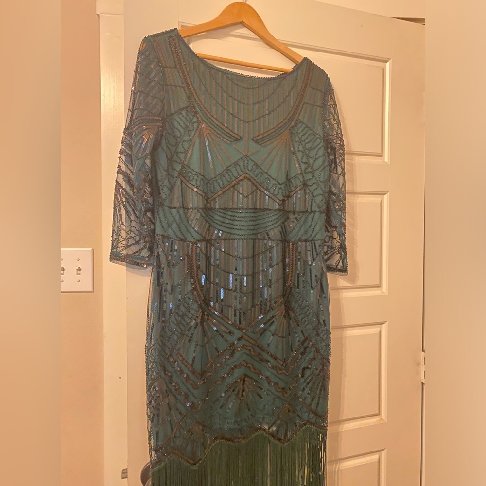 Deep emerald Unique Vintage 16/1X flapper dress